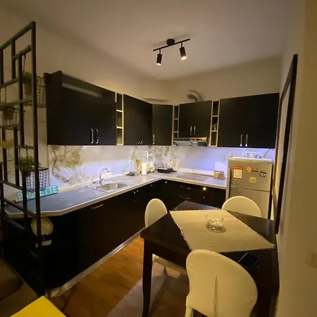 Apartment Center Of - Daisy Tirana
