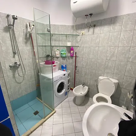 Apartment Center Of - Daisy Tirana